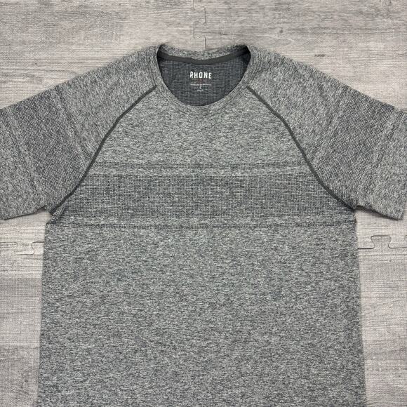 RHONE T-shirt Men L Gray Celliant Performance Tee Running Training Gym EUC - Picture 5 of 8